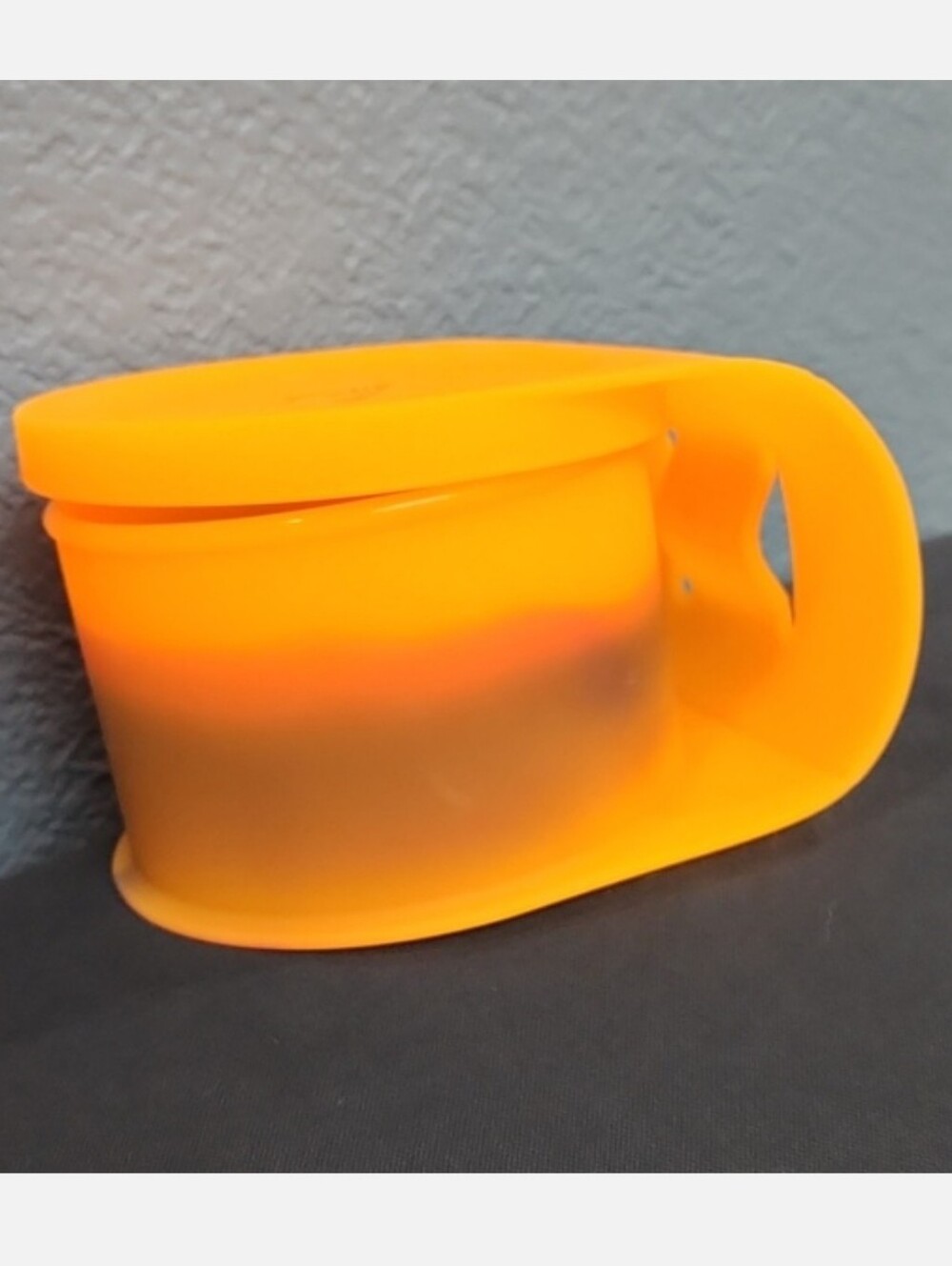 NWOT RETIRED Silipint 20 oz Lidded Go Go Bowl Neon Orange Purple Fuschia
